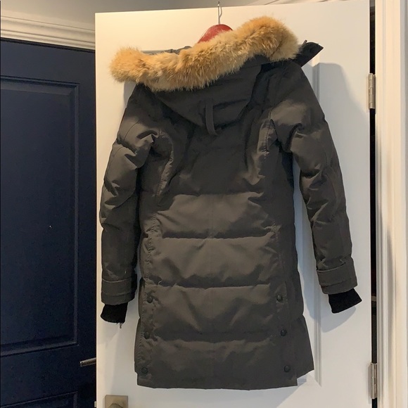 Canada Goose Shelburne parka jacket. Size S/P - Picture 16 of 17